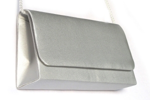 Brauttasche im Clutch Bag Styling silber