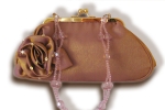 Abendtasche Rose mit Tautropfen